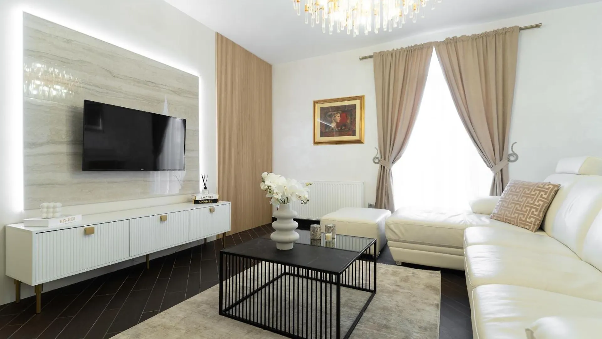 Monty Villa Pridraga